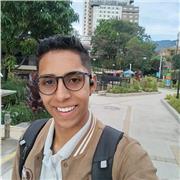 Soy salvavidas y cuento con 3 años de experiencia como socorrista. Ofrezco clases particulares de natación